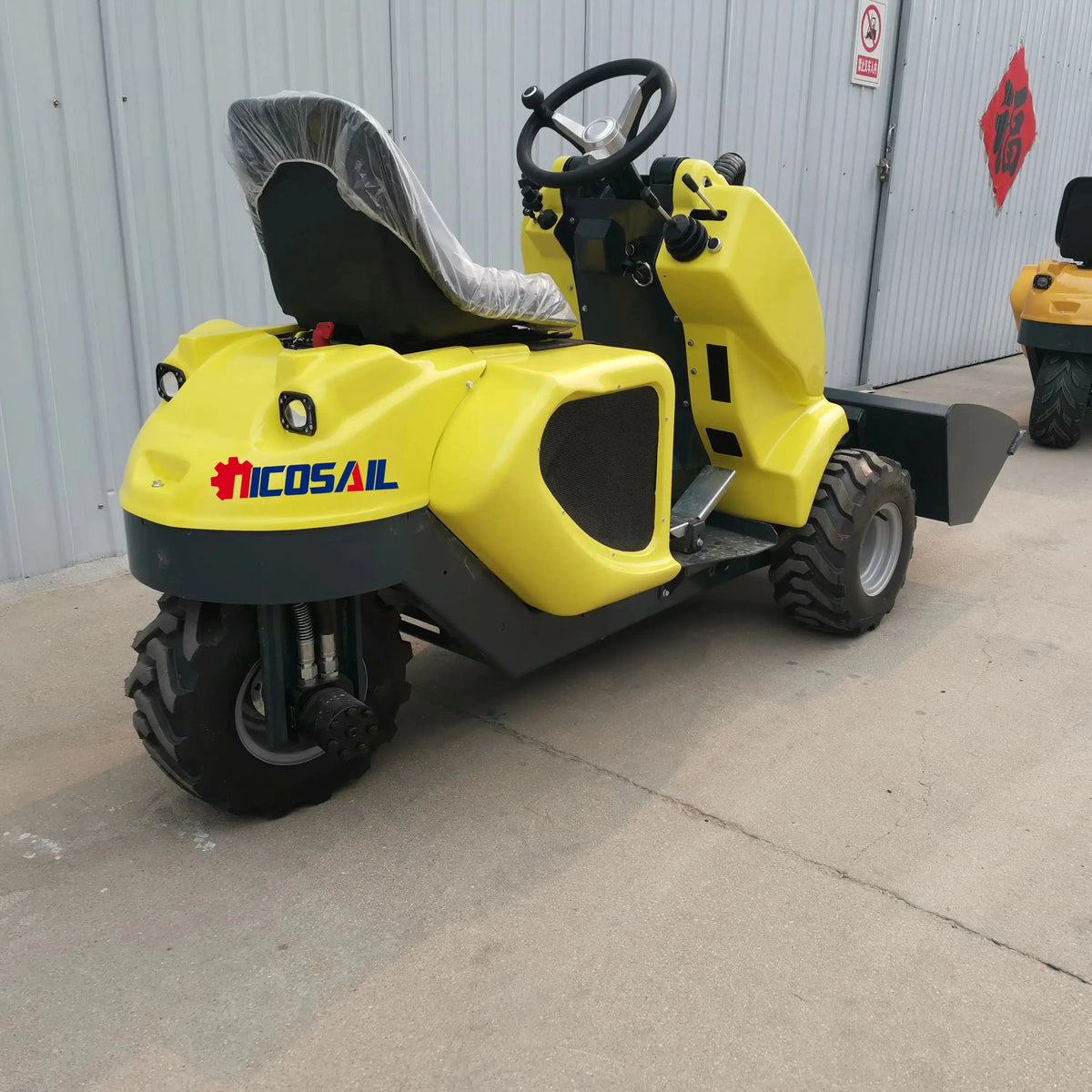 Three-Wheeled Small Sliding Loader | Skid-Steer Loader