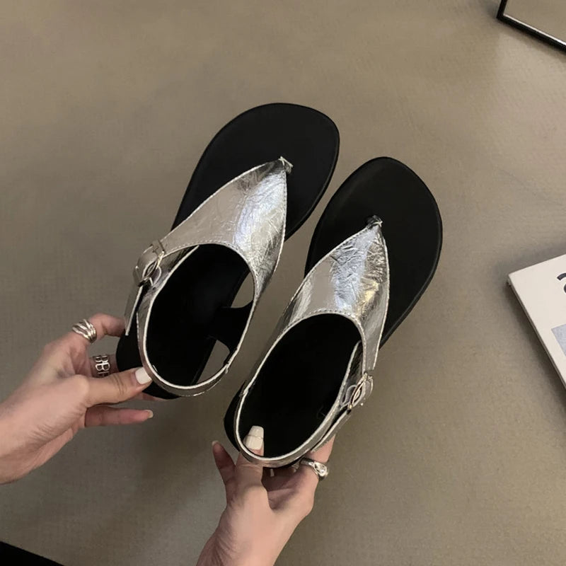 Concise Clip Toe Buckle Strap Sandals Woman Summer Elegant Pu Leather Flat Gladiator Shoes Ladies Casual Brand Design Flip Flops
