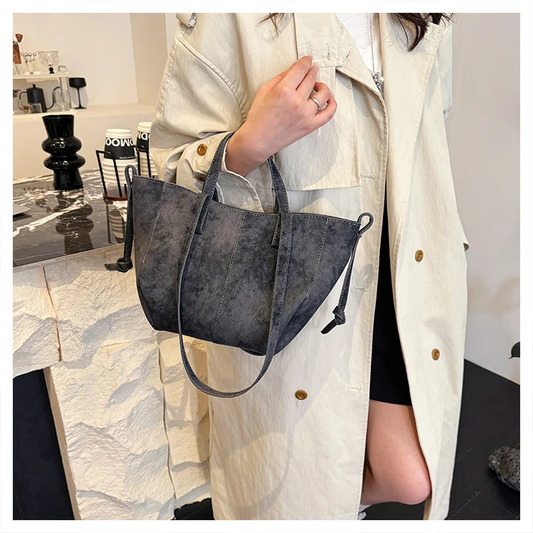 Light Luxury Solid PU Hasp Shoulder Bag for Women Commuting Frosted Leather Handbag 2026 Hot Sale Large Capacity Niche Tote Bags