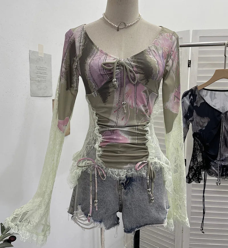 ISAROSE Vintage Stretch Tees for Women V Neck Side See-through Lace Patchwork Flare Sleeves Slim Ruched T-shirt Short Tops