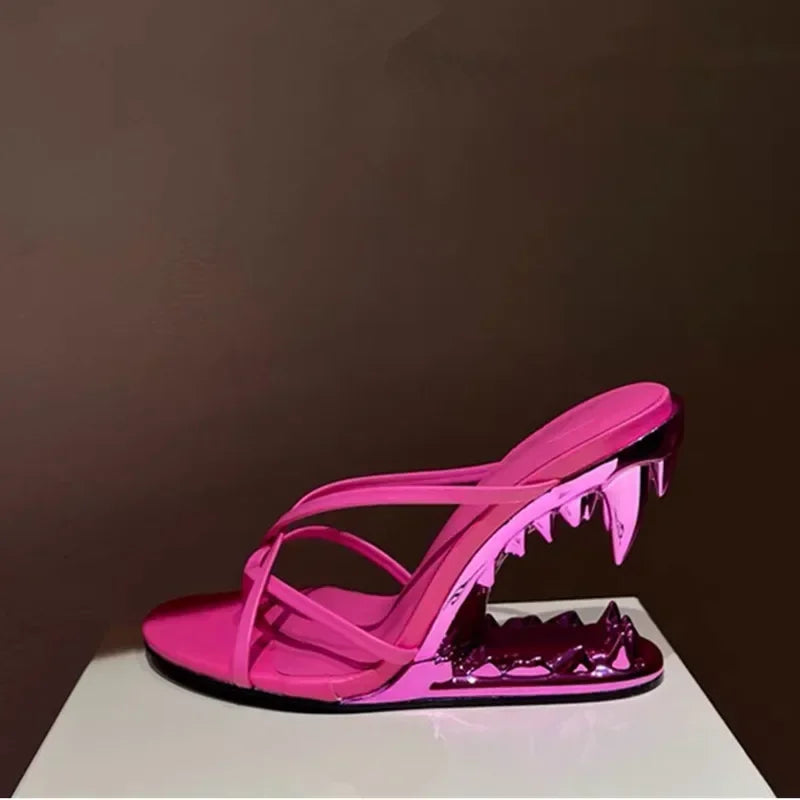 2026 Summer New Metal Tiger Teeth Single Shoes, High Heels, Fashion Show, Women's Wear, Size 44 Women's Sandals