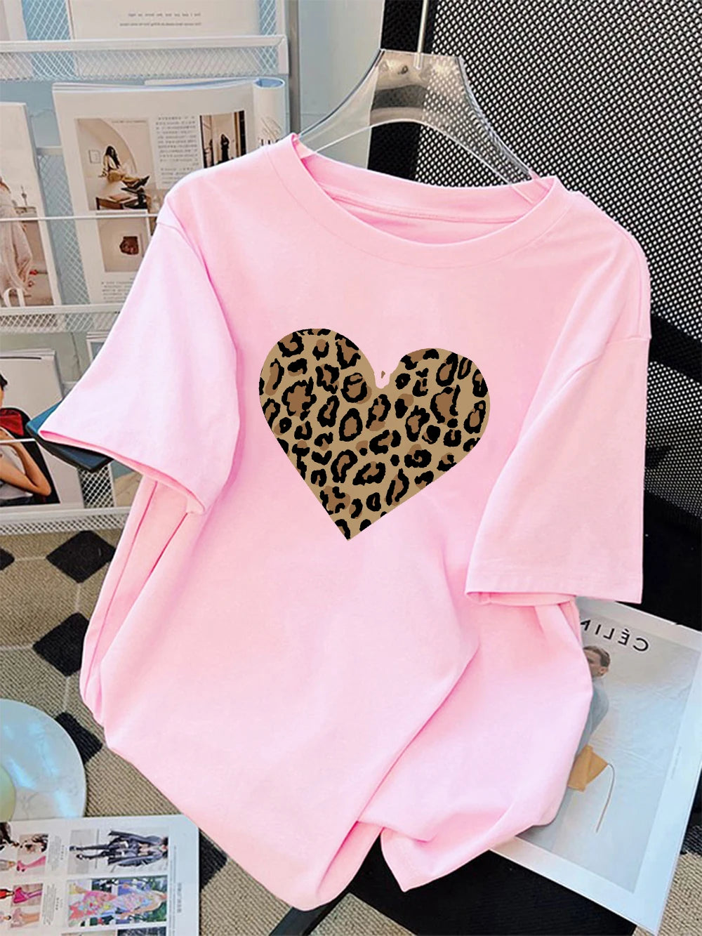 Summer T-Shirts Women Simple Leopard Print Heart Printing T Shirt O-Neck Comfortable Top Street Womans Clothes Aesthetic Clothes